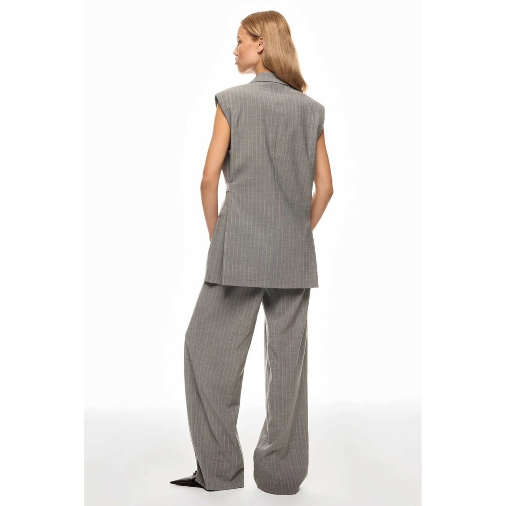 BOSS Hugo Boss Gray Pinstripe Sleeveless Vest and Wide Leg Pant Suit Set Size 4 - Picture 2 of 9
